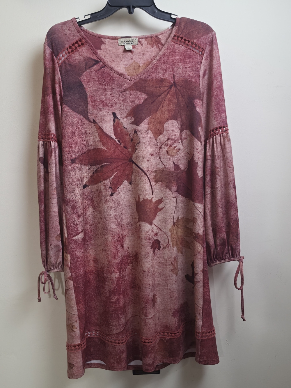 One World Burgundy Red Maple Leaf V-Neck Long Sleeve Tunic Dress